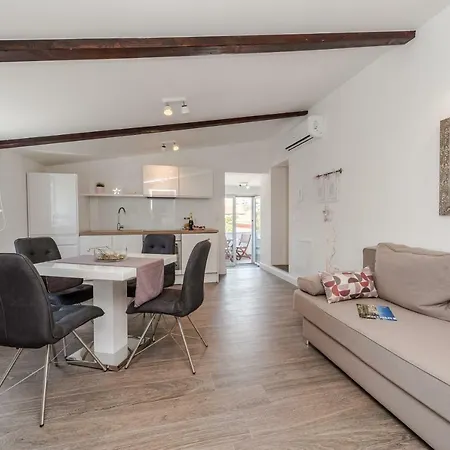Ena Apartament Zadar