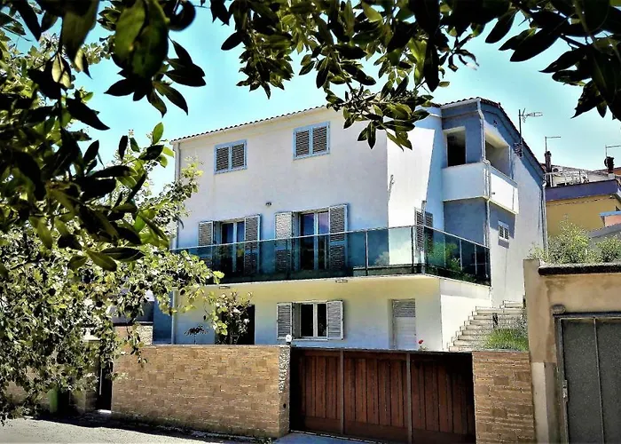 Ena * Zadar