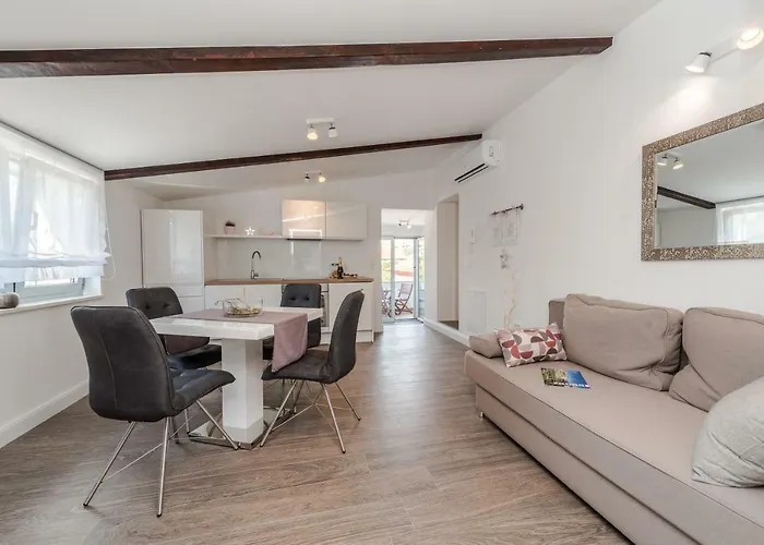 Ena דירה זאדאר