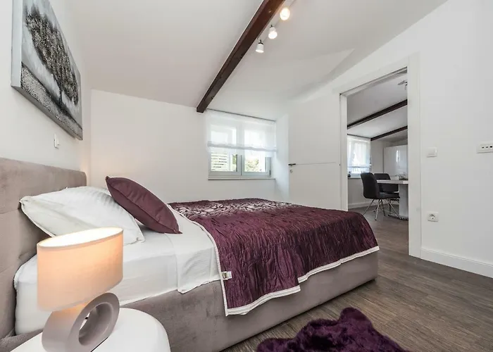 Ena דירה זאדאר