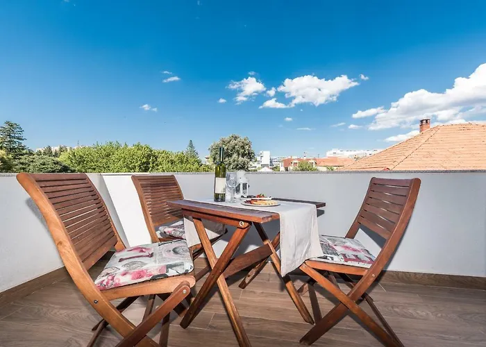 Ena Апартаменты *